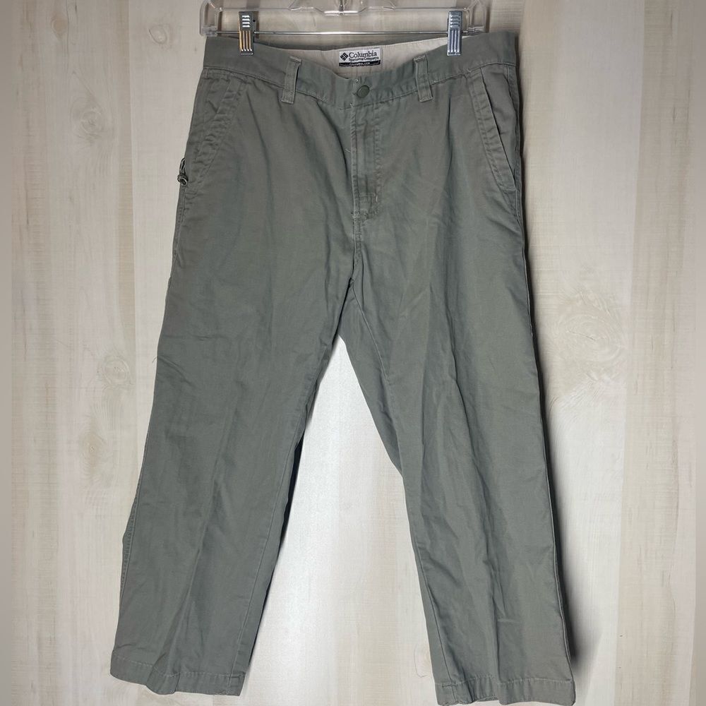 Columbia Capri‎ pants khaki olive color, size 10